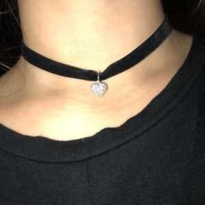 velvet heart chocker